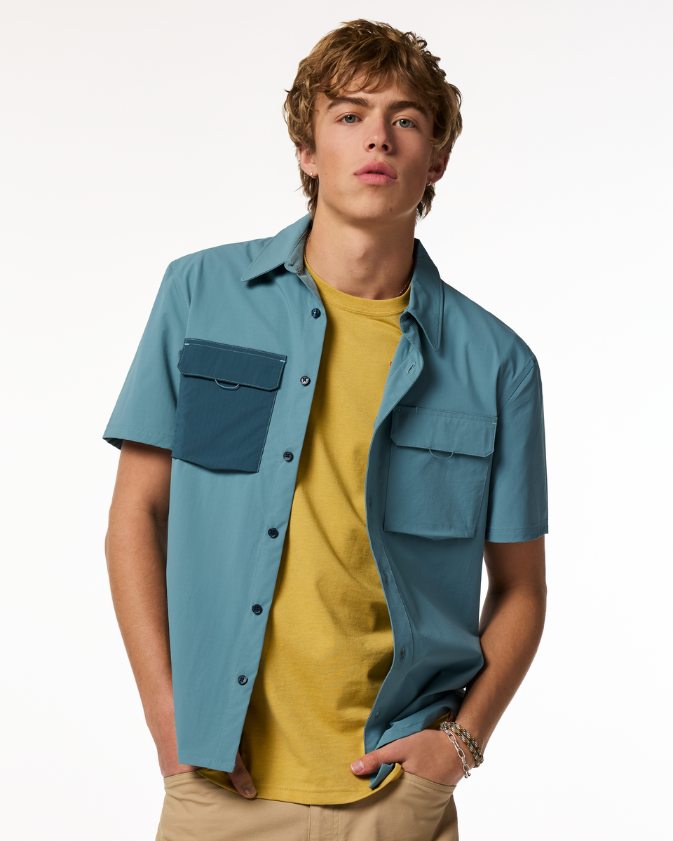 s26-m-solta-short-sleeve-sun-shirt-everglade-01.png Solta Short-Sleeve Sun Shirt - Men's - Image 1